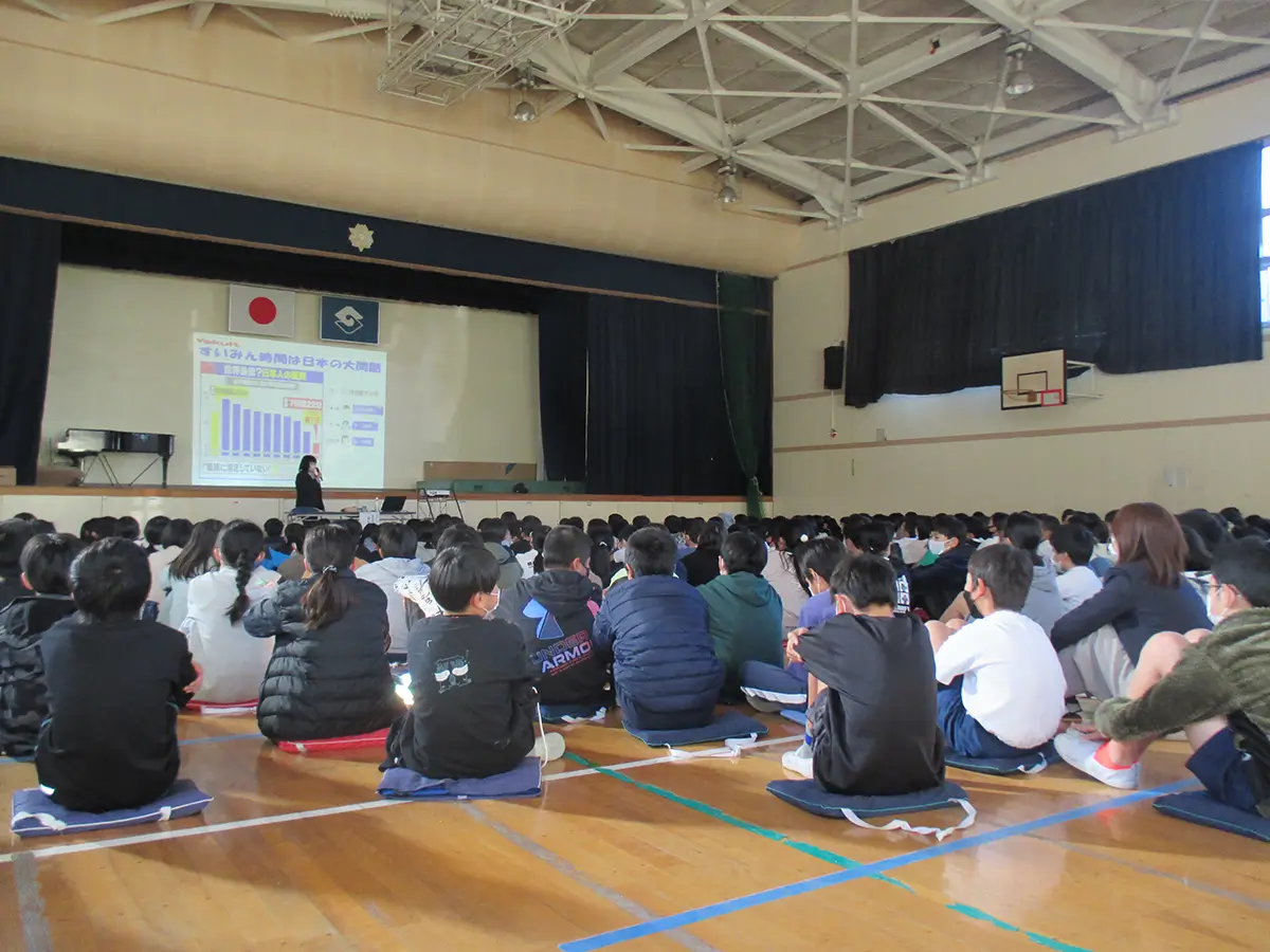 小学校でのヤクルト健康教室